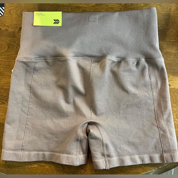 All In Motion Light Brown Bike Shorts Medium New With Tags - Picture 4 of 4